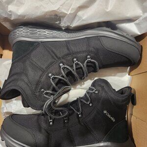 Columbia mens boots